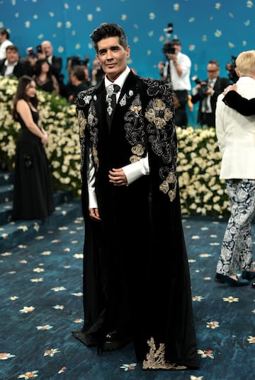 Manish Malhotra, dise?ador de moda indio  a su llegada a la MET Gala 2025.