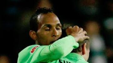 Liedson, celebrando un gol.