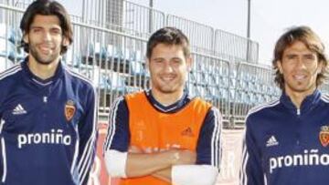 <b>AS REUNIÓ A LOS CAPITANES. </b>Lafita, Paredes y Ponzio son los únicos jugadores actuales que coincidieron con Marcelino hace dos años.