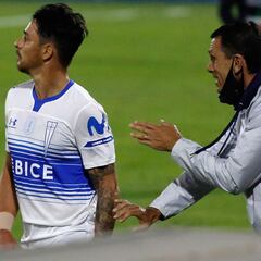 El fuerte encontrón de Poyet y Zampedri en el camarín de la UC