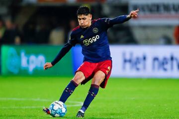 Edson Álvarez controls the ball during the Dutch Eredivisie match between RKC Waalwijk and AFC Ajax at Mandemakers Stadion on October 22, 2022.