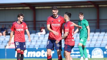 Raúl celebra uno de sus goles.