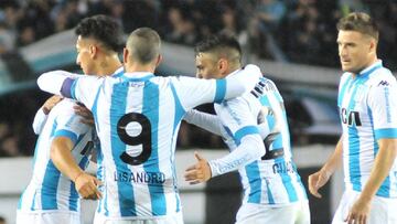 Racing vino de atrás para superar a un combativo Mitre