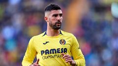 Álvaro González gana enteros para reforzar la defensa