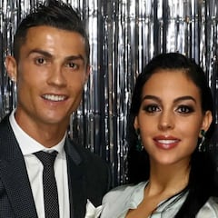 Georgina y Cristiano engalanan su salón a lo grande para el nuevo año