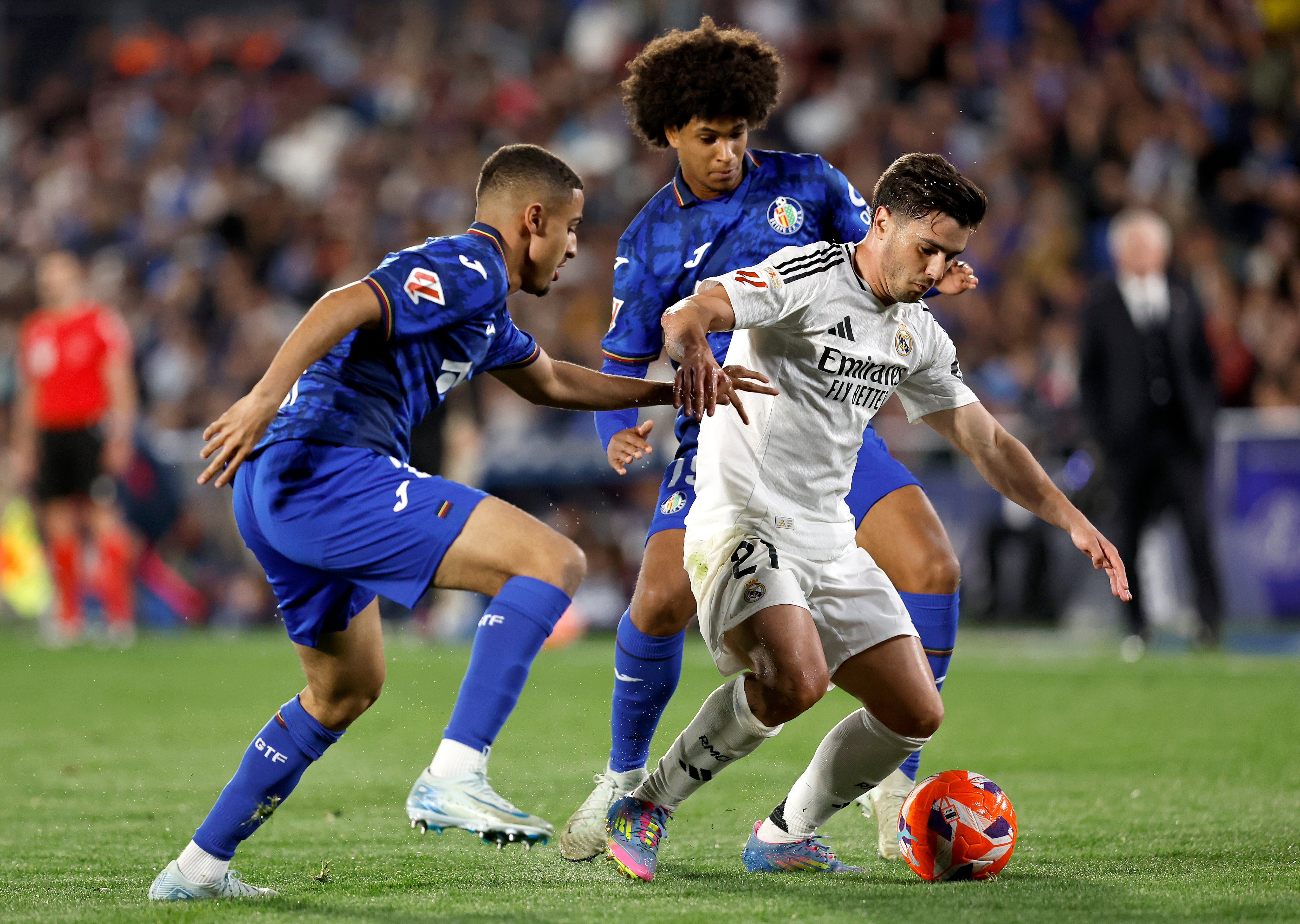 نفاد تذاكر مباراة خيتافي وريال مدريد بسبب الطلب الكبير وتقليص السعة