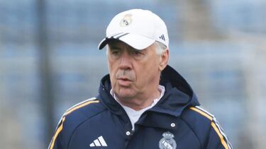 Ancelotti, durante una sesión de entrenamiento.