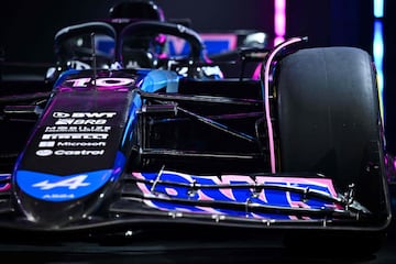 Presentaci車n del coche de F車rmula Uno BWT Alpine Racing A524 durante la presentaci車n de la temporada 2024 del equipo Alpine, en Enstone, en el centro de Inglaterra.