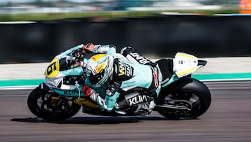 María Herrera se lleva la victoria en la segunda carrera del Mundial femenino (SBK) en Cremona.