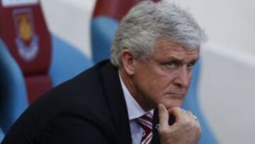 Mark Hughes, entrenador del Stoke City.