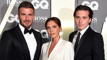 David Beckham, Victoria Beckham y Brooklyn Beckham asisten a los premios GQ Hombres del a&ntilde;o 2019 en asociaci&oacute;n con HUGO BOSS en la Tate Modern el 3 de septiembre de 2019 en Londres, Inglaterra