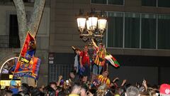 De las pizarras y las cervezas a las celebraciones: ¿Por qué el Barça festeja sus títulos en Canaletes?