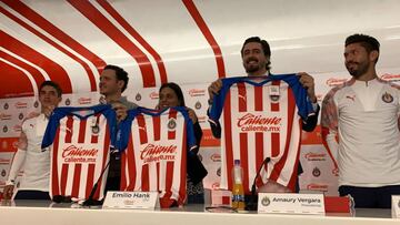 La presentación de la playera de Chivas con Caliente como patrocinador