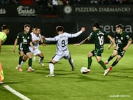 Puertas conduce ante Marcos.