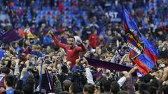 29/04/17 PARTIDO SEGUNDA DIVISION
 LEVANTE - OVIEDO
 ALEGRIA CELEBRACION ASCENSO A PRIMERA 
 PEDRO LOPEZ 
 PUBLICADA 30/04/17 NA MA28 1COL