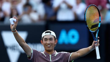 Shang Juncheng después de ganar su primer partido de la ronda ante Mackenzie McDonald.