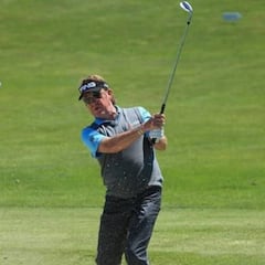 Miguel Ángel Jiménez logra la primera victoria española en profesionales en 2019