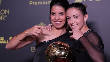 FC Barcelona's Spanish midfielder Aitana Bonmati (L) poses with her Ballon d'Or award after the 2023 Ballon d'Or France Football award ceremony at the Theatre du Chatelet in Paris on October 30, 2023. (Photo by FRANCK FIFE / AFP)
