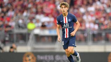 El Saint-Étienne podría birlarle al PSG a la joya de su cantera