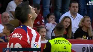 El golazo escandaloso de Morata: la abre, corre y hace una vaselina tremenda