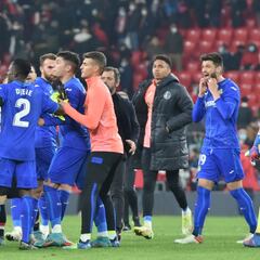 El vestuario azulón se harta de los arbitrajes y el VAR