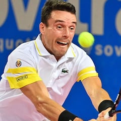 Bautista no falla en Francia