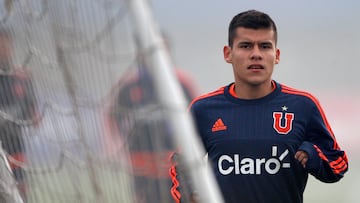 “Cuando llegué a la U me compré una bicicleta para ir a entrenar... No era mi prioridad tener auto”