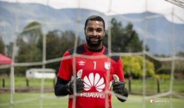 En 2013 jugó en Millonarios. Ahora es ídolo en Santa Fe 