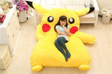 Acuéstate en la cama de Pikachu por 300 euros