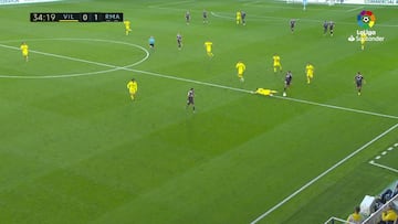 ¿Y esto? La jugada que demuestra que Mariano se come la hierba por el escudo del Madrid