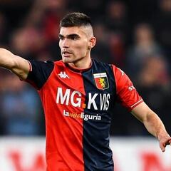 Johan Vásquez con regular actuación en el Genoa