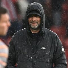 Klopp: "No tengo ni idea de lo que haremos con los lesionados"