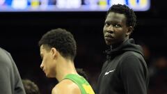 LOUISVILLE, KENTUCKY - MARCH 28: Bol Bol #1 of the Oregon Ducks looks on from the bench against the Virginia Cavaliers during the second half of the 2019 NCAA Men&#039;s Basketball Tournament South Regional at the KFC YUM! Center on March 28, 2019 in Louisville, Kentucky.   Andy Lyons/Getty Images/AFP
 == FOR NEWSPAPERS, INTERNET, TELCOS &amp; TELEVISION USE ONLY ==