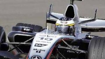 <b>A LA PISTA. </b> De la Rosa tomará el puesto de Montoya y estará al lado de Raikkonen con un coche que conoce mejor que nadie.