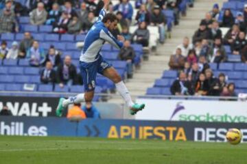 Stuani marca el 2-1.