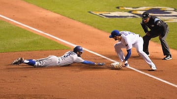 Chris Taylor lider&oacute; el ataque de Los Angeles Dodgers y se sit&uacute;an a una victoria de jugar en las Series Mundiales.