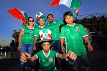 El color de los aficionados en el Estadio Azteca