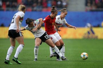 Alexia Putellas, Sara Daebritz y Giulia Gwinn.