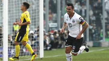 Futbol, Colo Colo vs San Luis
 Fecha 19, campeonato nacional 2018
 El jugador de Colo Colo Esteban Paredes, celebra su gol contra San Luis durante el partido de primera division disputado en el estadio Monumental de Santiago, Chile.
 12/08/2018
 Marcelo Hernandez/Photosport
 
 Football, Colo Colo vs San Luis
 19th date, National Championship 2018
 Colo Colo&#039;s player Esteban Paredes, celebrates his goal against  San Luis during the first division football match held at the Monumental stadium in Santiago, Chile.
 12/08/2018
 Marcelo Hernandez/Photosport