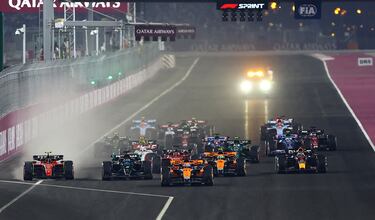 Verstappen es tricampeón en el esprint más caótico y divertido