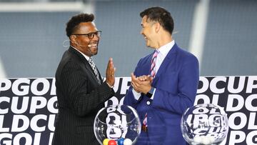 INGLEWOOD, CALIFORNIA - APRIL 14: Former national team players Carlos Pavon of Honduras and Jared Borgetti of Mexico participate in the 2023 Concacaf Gold Cup Draw at SoFi Stadium on April 14, 2023 in Inglewood, California. Meg Oliphant/Getty Images/AFP (Photo by Meg Oliphant / GETTY IMAGES NORTH AMERICA / Getty Images via AFP)