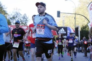 39 edición de la maratón de Madrid. Hoy las calles de Madrid han congregado 33.000 corrredores en las tres carrereas (10 km, medio maratón y maratón)