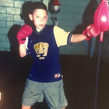 El “Hijo de la Leyenda” entrenando con la playera de los Pumas