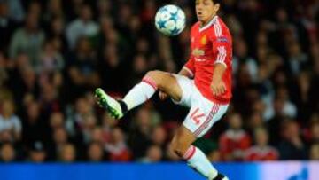 La prensa inglesa sitúa a Chicharito Hernández en la órbita del Bayer Leverkusen.