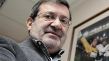 <b>PACIENCIA. </b>Santiago Llorente no duda de que el Tenerife saldrá del pozo. Su receta está clara: hay que tener paciencia.