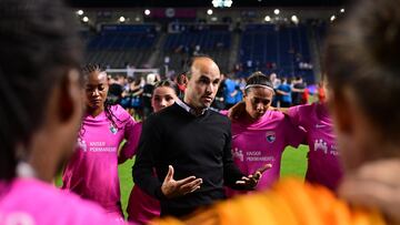 Landon Donovan fue DT interino del San Diego Wave FC en 2024.