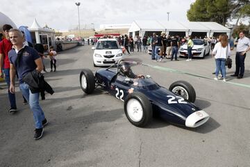 Tercera edición de la reunión y exhibición de automóviles clásicos en el circuito del Jarama