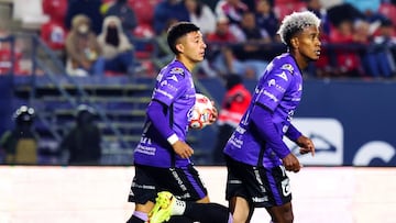 Un chileno ‘olvidado’ sorprende en México: ¡qué golazo!