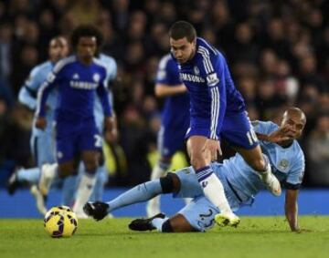 Chelsea y Manchester City luchan por el primer lugar en la Premier League.