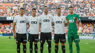 09/08/25 PARTIDO AMISTOSO PRETEMPORADA TROFEO NARANJA VALENCIA CF - TORINO FC
NUEVOS FICHAJES VALENCIA FILIP UGRINIC JOSE COPETE DANI RABA JULEN AGUIRREZABALA BAPTISTE SANTAMARIA